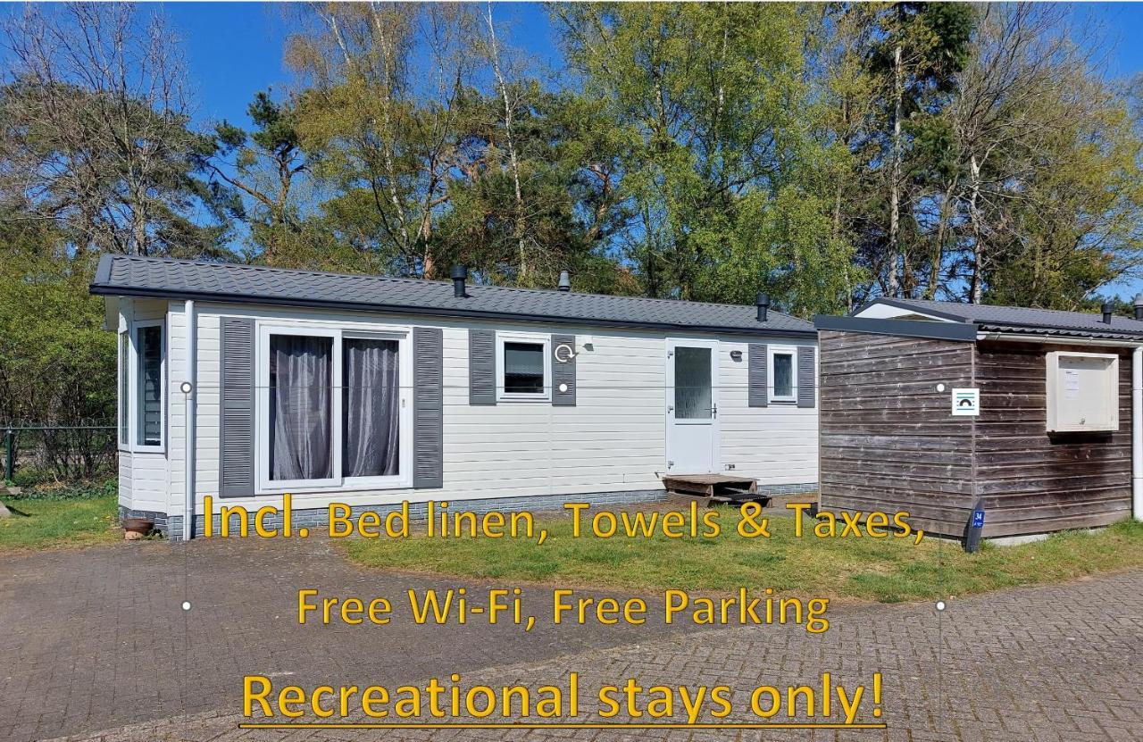 Ruim En Gezellig Chalet Voor 2 Personen Op De Veluwe Recreatiepark De Oude Driest Putten Exterior photo